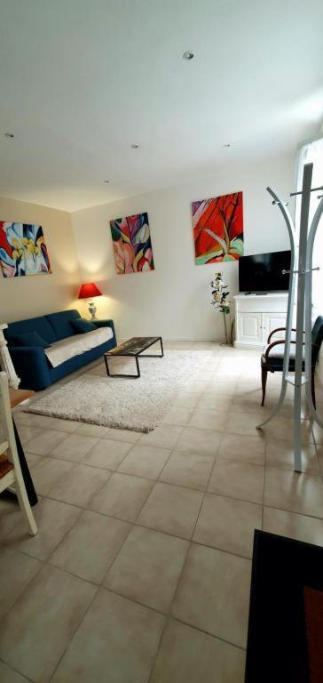 Maison Avec Garage 24 Heures Du Mans Voitures Et Toute Manifestation 르망 외부 사진